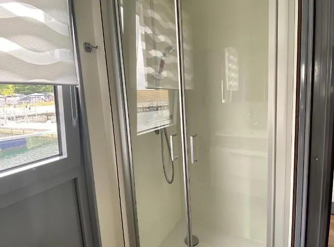 Bådhotel Hausboot El-sol Braunsbedra