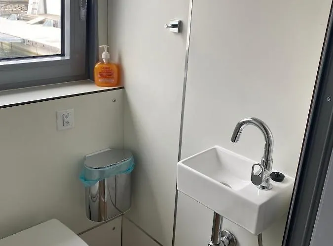 Bådhotel Hausboot El-sol *