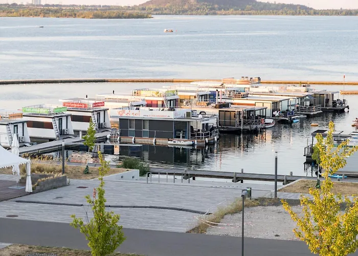 Bådhotel Hausboot El-sol Braunsbedra